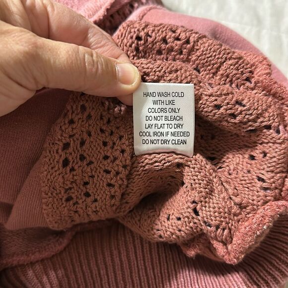 ALTAR’D STATE M Jenna Ash Rose Pink Stone Washed Crochet Pieced Crewneck Top - Picture 16 of 16